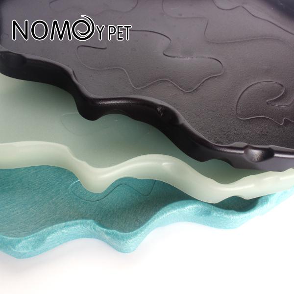 SMALL REPTILE PLASTIC BOWL