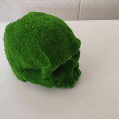 Resin Skull Aquarium Ornament With Moss Simulation for Fish and Shrimp Halloween Decoration